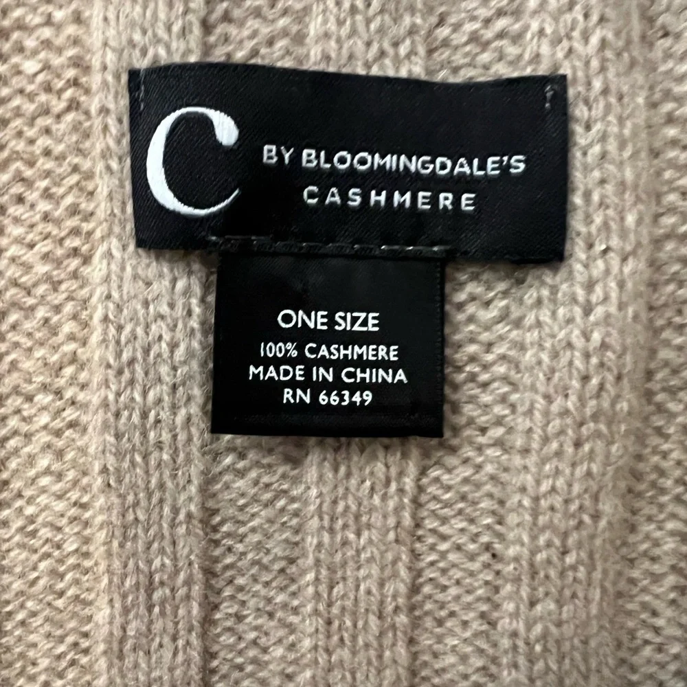 Cashmere Tan Ribbed Knit Scarf oatmeal color 70”X 12” no stains or snags (M117)